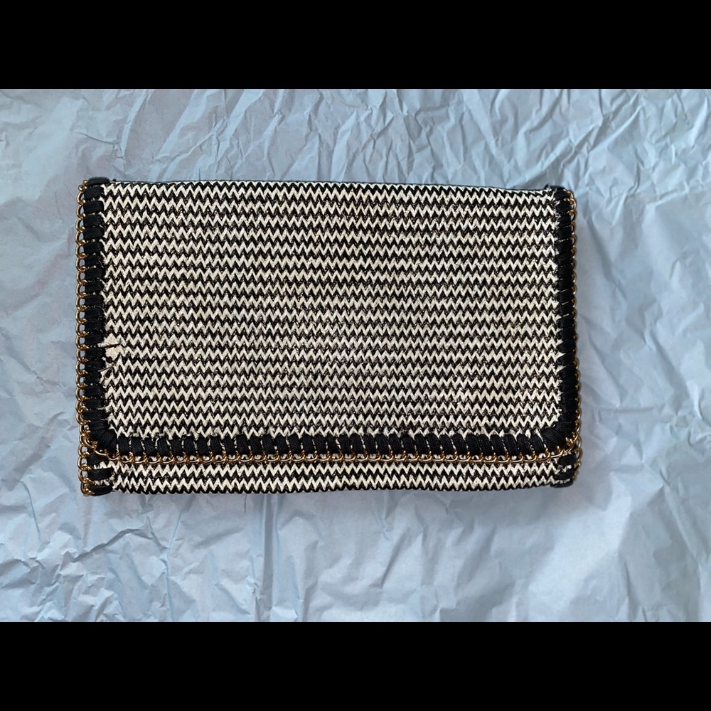 Multi color clutch (white,black & silver/metalic)